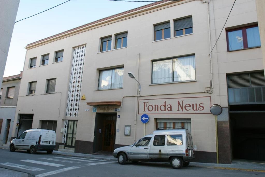 Hotel Fonda Neus Sant Sadurni d'Anoia Exterior photo